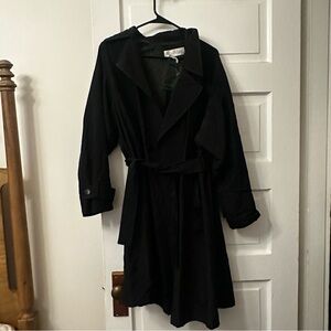 MaxMara Raincoat Trench Size 8 Black